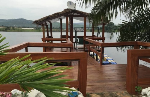 Eastern Region Apartment | Scenic Lakefront Rooms with Pet-Friendly Amenities