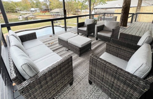 Cedar Creek Reservoir House | Lakefront w/pool, private dock & fire pit