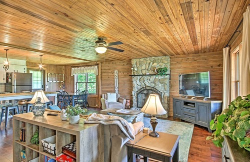 Waterloo Cabin | Idyllic Lakefront Cabin with Dock, Kayaks & Relaxing Spa
