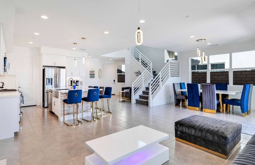 Terra Lago Villa | Pet-Friendly Lake Front Villa Oasis with Private Pool