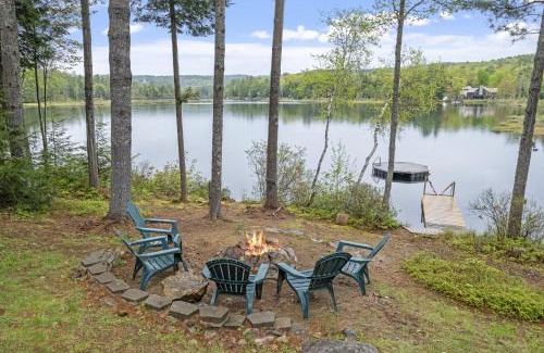 Sanbornton House | Serene Lakefront Retreat: Family-Friendly Log House Escape
