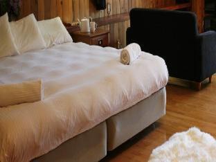 Toyako House | Family-Friendly Retreat at Lakehouse At Toyako