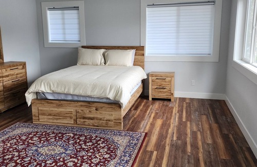 East Renton Highlands House | Exceptional LakeHouse Getaway with Family-Friendly Amenities