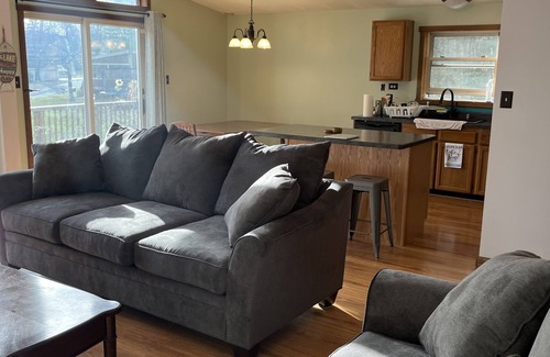 Fort Ann House | Family-Friendly Lakehouse in the Adirondacks - Guest Rated 9.8