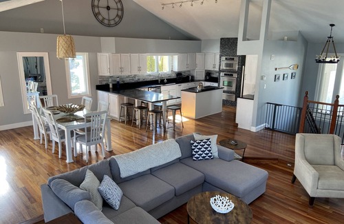 Cicero House | Relaxing Lakehouse Oasis on Morse Reservoir - Family Getaway