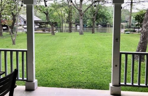 Windy Cove House | Scenic Lakehouse on Lake Austin with Hot Tub & Pool Access