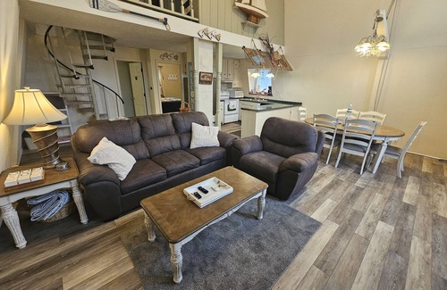 Scotland House | Lakehouse Retreat with Game Room & Direct Water Access
