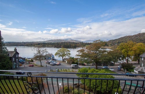 Waterhead House | Family-Friendly Lakeland View with Top Guest Ratings