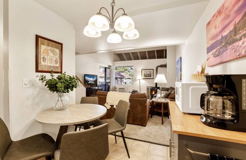 South Lake Tahoe House | Lakeland Village 2 Bed Condo w/Pool View