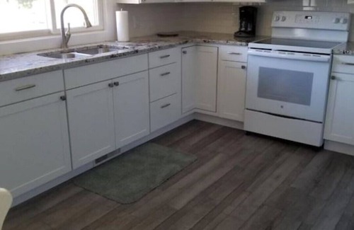 Ludington Cottage | Family-Friendly Lakelure Cottages - Pet Friendly Getaway