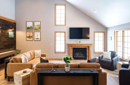 Rome House | Serene Lakes and Links Retreat with Pool & Hot Tub Access