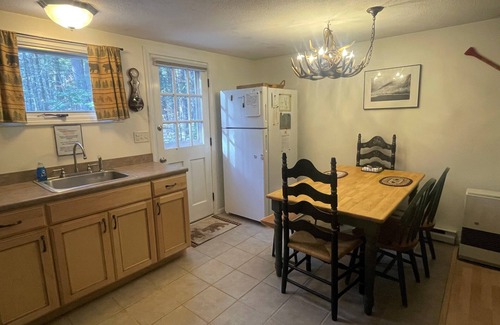 Bridgton Cabin | Ultimate Lakes & Mountain Escape: 10/10 Rated Cabin Retreat