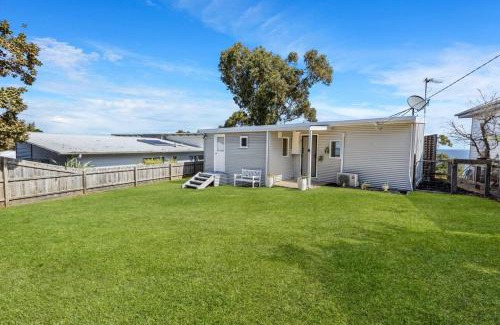 Metung House | Pet-Friendly Retreat at Lakescapes Cottage for Families