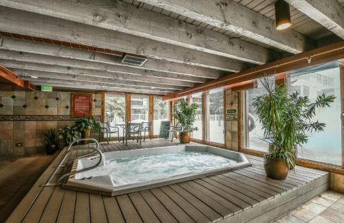 Lakeside Village House | Idyllic Lakeside 1485: Family-Friendly with Pool & Hot Tub