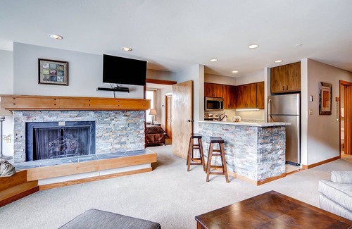 Lakeside Village Condo | Experience Lakeside 1491: Top-Rated Getaway with Spa & Pool