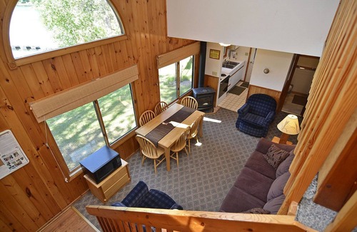 Iron River Cabin | Relaxing Lakeside Three-Bedroom at Delta Lodge - 10/10 Rated