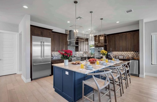 Kingsland House | Lakeside 499 | Concierge Services
