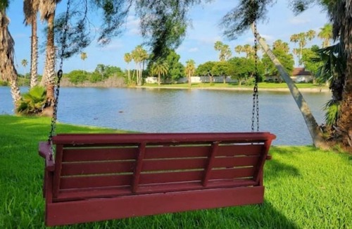 Los Fresnos House | Inviting Lakeside A-Frame with Deck & Spa Near South Padre