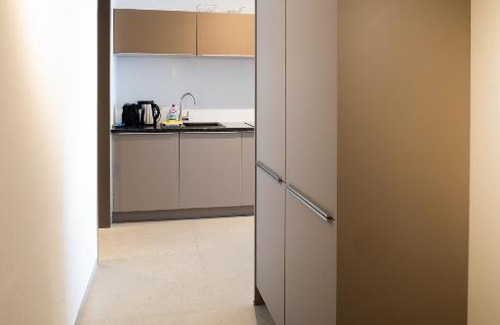 Zwenkau Apartment | Scenic LAKESIDE Apartments with Oceanfront Views