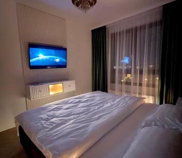 Cluj County Apartment | Inviting Lakeside Aparthotel in Cluj-Napoca - Rated 9.9/10