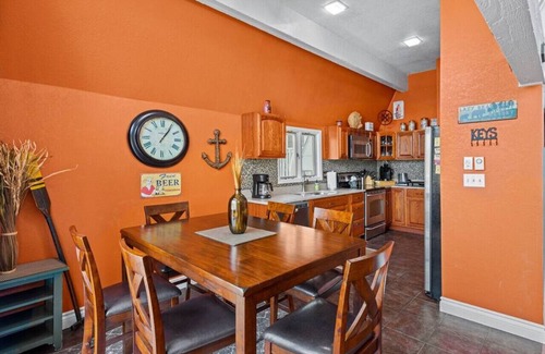 Lake of the Ozarks House | Pet-Friendly Lakeside Retreat: Rated 10/10 in the Ozarks