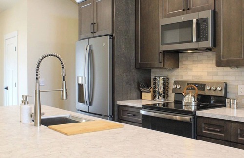 Lakeside House | Inviting Lakeside Breeze with Hot Tub and Ocean Views