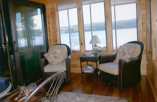 Skaneateles Cottage | Idyllic Lakeside Bungalow with Pool and Ocean View
