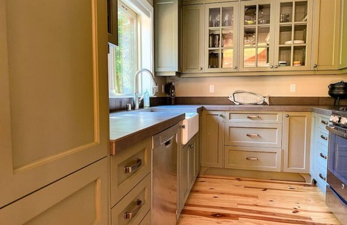 Lummi Island Cabin | Idyllic Lakeside Cabin with Hot Tub and Scenic Views