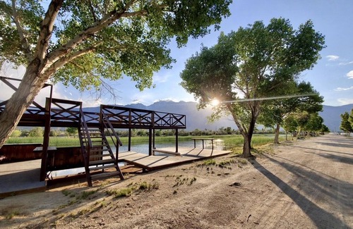 Olancha RV Rental | Pet-Friendly Lakeside Camping RV Spot Near Death Valley