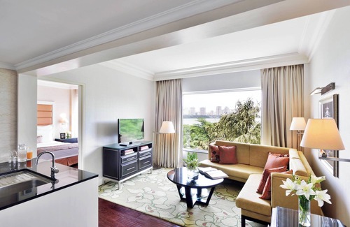 Powai Hotel | Experience Lakeside Chalet - Mumbai's Premier Executive Apartments