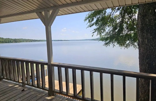 Andalusia Ski Chalet | Scenic Lakeside Chalet with Spa & Ocean Views on Gantt Lake