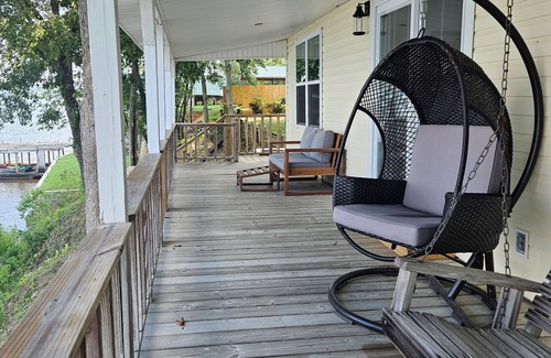 Andalusia Ski Chalet | Scenic Lakeside Chalet with Spa & Ocean Views on Gantt Lake
