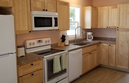 Frankfort Cottage | Waterfront Cottage Retreat on Upper Herring Lake - Guest Rated 9.8