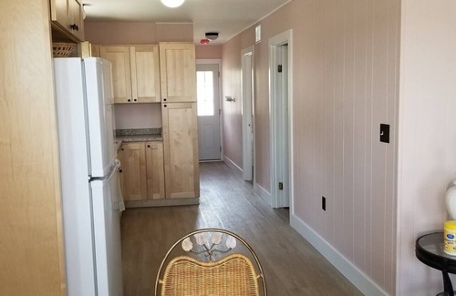 Frankfort Cottage | Waterfront Cottage Retreat on Upper Herring Lake - Guest Rated 9.8