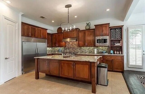Little Elm House | Unforgettable Lakeside Grand Villa in Little Elm, TX