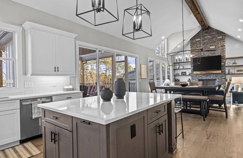 Reed Creek House | Elegant Lakeside Haven with Gourmet Kitchen & Pool Access