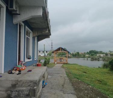Maltakva House | LakeSide Home