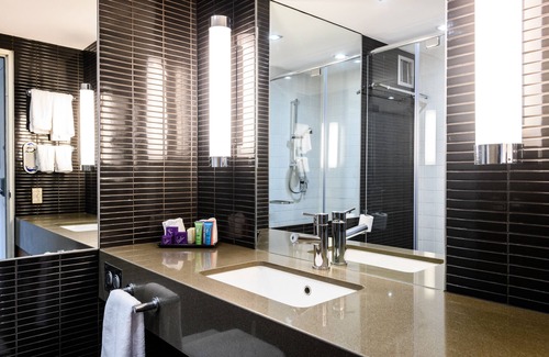 Macquarie Park Hotel | Elegant MGSM Executive Hotel with Pool & Conference Centre