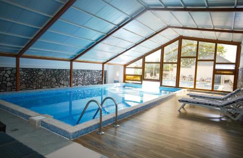 Gabala Hotel | Relax at LakeSide Hotel & Spa with Oceanfront Views