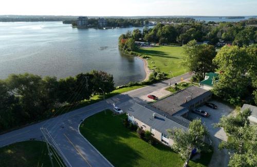 Ramara Hotel | Family-Friendly Retreat at Lakeside Inn with High Ratings