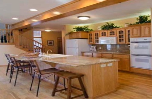 The Galena Territory House | Ideal Lakeside Retreat with Pool & Spa on Lake Galena