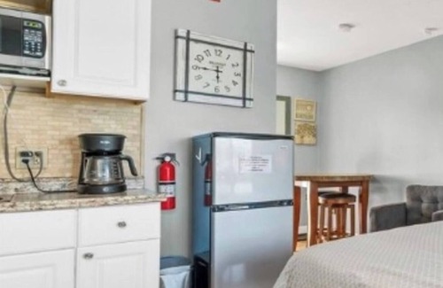 Winnisquam Apartment | Lakeside King Studio 28