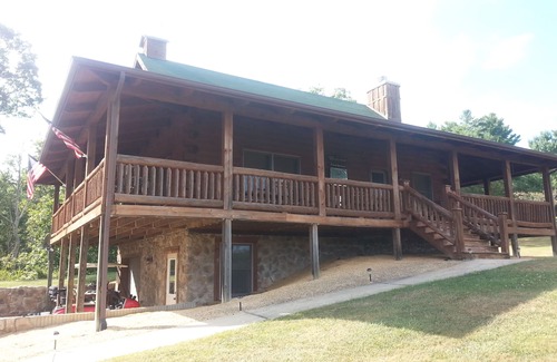 West Augusta House | Lakefront Log Home Retreat on Scenic Private Farm