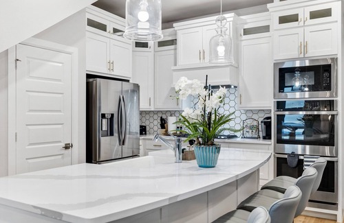 Rowlett Villa | Tranquil Lakeside Retreat with Pet-Friendly Amenities
