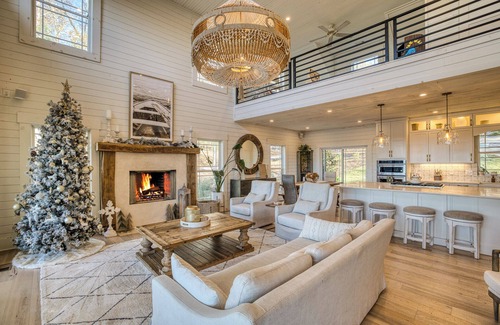 Morganton House | Indulge in Lakefront Resort with Pool & Spa Amenities
