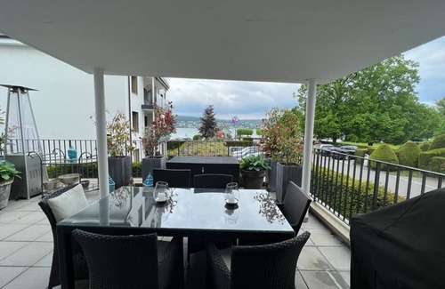 Horgen District Apartment | Modern Lakeside 2.5-Bed Apartment Near Zurich