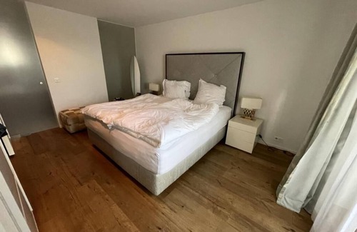 Horgen District Apartment | Modern Lakeside 2.5-Bed Apartment Near Zurich