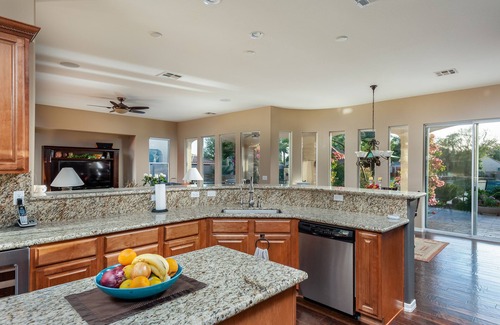 Balboa Way House | Relaxing Lakeside Retreat with Infinity Pool & Hot Tub