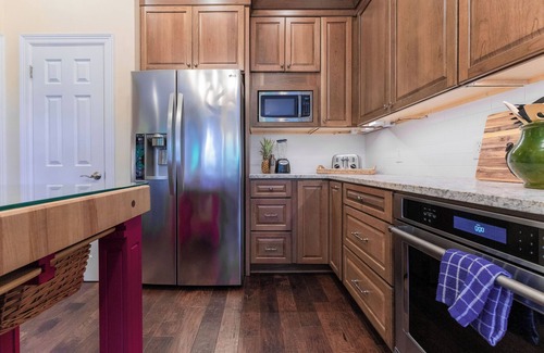 Apache Shores House | Lakeside Retreat - Fire Pit, Game Room, Canoe & More for Fun & Relaxation