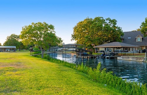 Granite Shoals House | Peaceful Lakeside Retreat with Family-Friendly Amenities